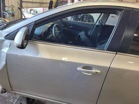 120-00426al Chevrolet 2011 - 2012 Cruze Driver Front Door Express Up And Down Silver