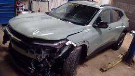 120-10581al Chevrolet 24 25 Trax Driver Left Front Door Cacti Green Gvr
