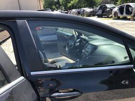 39137992 Chevrolet 2016-2019 Chevy Cruze Right Front Passenger Door Black Express Down Only