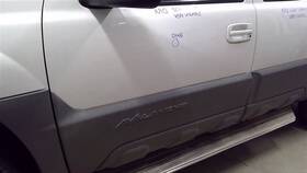 120-05001al Chevrolet Truck Local Pickup Only Driver Left Front Door Fits 02 Avalanche 1500 1125177