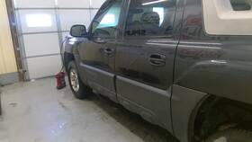 130-02830bl Chevrolet Truck Local Pickup Only Driver Rear Side Door With Lower Body Cladding Fits 03-06 Av