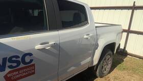 130-03179bl Chevrolet Truck Local Pickup Only Driver Rear Side Door Crew Cab Chrome Window Moulding Fits 1