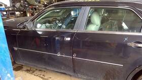 120-03179l Chrysler Driver Left Front Door Fits 05-10 300 2267043