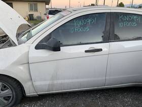 120-00799bl Ford Local Pickup Only Driver Front Door Sedan Manual Windows Fits 08-11 Focus 1296