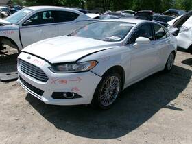 6134354 Ford Used Door Motor Fits 2016 Fusion Grade B