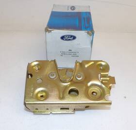 Ford E3uz-11440a46-a 1975-1991 E100 E150 E250 E300 E350 Econoline Nos Back Door Latch Stabilizer