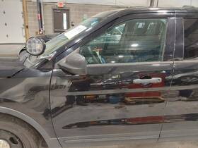 120-10118al Ford Truck Local Pickup Only Driver Front Door Base With Police Package Fits 18-19 Explor