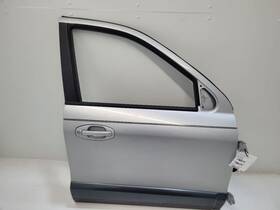 7600426101 Hyundai 02 03 04 05 06 Santa Fe Rh Front Door W Body Side Cladding Silver