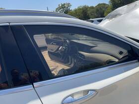 Hma005dama Infiniti 2017 2018 2019 Qx30 Right Front Passenger Door White Electric 965919