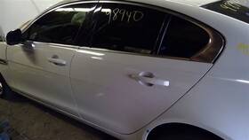 130-10095bl Jaguar Driver Rear Side Door Without Privacy Glass Chrome Trim Fits 17-19 Xe 2229546