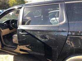 130-60652l Kia Driver Rear Side Door Without Power Sliding Fits 15-20 Sedona 826506