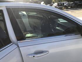 76004f6000 Kia 2017-2019 Cadenza Right Front Passenger Door White Without Acoustic Glass 807072