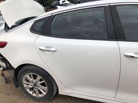 77004d5000 Kia 2016-2020 Optima Rear Side Door Right Passenger White Us Built Vin 5