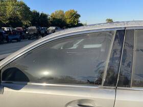 6700233240 Lexus 2013-2018 Es350 Left Front Driver Door 1j4 Silver Laminated Glass 982145