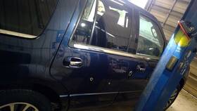 130-01077cr Lincoln Passenger Rear Side Door Electric Cladding Fits 07-17 Navigator 10310455