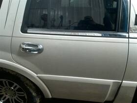 130-02867r Lincoln Puerta Passenger Rear Side Door Electric Fits 03-06 Navigator 10192401