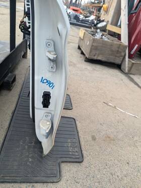 120-60685bl Mercedes-benz Local Pickup Only Driver Front Door 253 Type Suv Vin G Fits 16-22 Glc