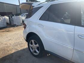 1647300205 Mercedes-benz 2006-2011 Ml350 Rear Side Door Right Passenger C650 White 965659