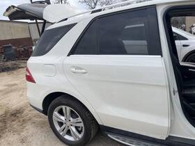 1667300205 Mercedes-benz Rear Side Door 2012-2014 Ml350 Right Passenger 650 White 1022760