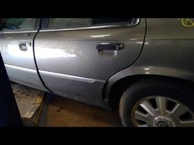 130-02872l Mercury Puerta Driver Left Rear Side Door 114.7 Inch Wb Fits 03-11 Crown Victoria 10243935