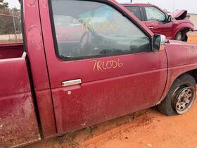 120-58173fr Nissan Passenger Right Front Door Manual Fits 93-95 Pickup 104943628
