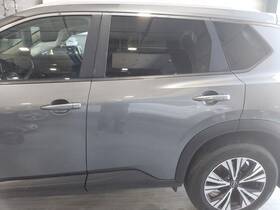 130-10389dl Nissan Local Pickup Only Driver Rear Side Door Japan Built With Sunshade Fits 21-25 R