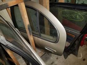 130-58366bl Nissan Puerta Driver Left Rear Side Door Chrome Trim Gle Fits 95-99 Maxima 9859298