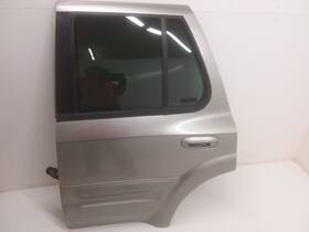 89025258 Oldsmobile 2002- 2004 Buick Rainier Driver Left Rear Lh Side Door Silver