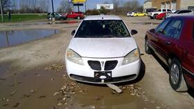 120-03181al Pontiac Local Pickup Only Driver Front Door Sedan With Center Moulding Package Fits 05