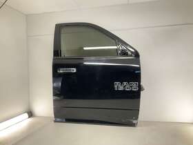 120-05620r Ram 13-22 1500 Crew Cab Exterior Front Right-passenger Door With Class Oem