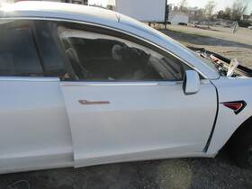 120.ts1p20 Tesla Local Pickup Only 3 2020 Front Door 1713363