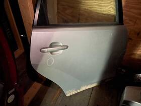 130-58649ar Toyota Puerta Passenger Right Rear Side Door Electric Windows Fits 03-08 Matrix 9859887