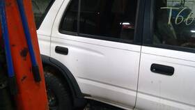 130-59442ar Toyota 056 White Passenger Rear Door Sr5 Privacy Tint Glass Fits 96-02 4 Runner