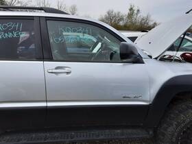 6700135512 Toyota Local Pickup Only Passenger Front Door Without Theft Deterrent Fits 03-05 4 Ru