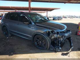 120-10100bl Volkswagen Driver Left Front Door Painted Lower Moulding Fits 18-23 Tiguan 2330346