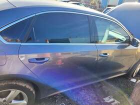 130-50570r Volkswagen Passenger Rear Side Door Electric Sedan Fits 12-20 Passat