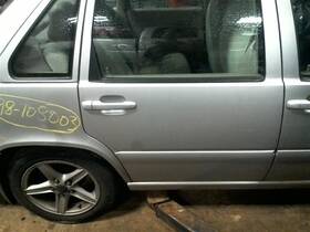130-59436r Volvo Puerta Passenger Rear Side Door Electric Fits 98-00 70 Series 10196512