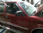 (local Pickup Only) Passenger Front Door Chevrolet Electric Fits 98-05 Blazer S1. Fixed Price $151.24.