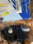 New Oem Front Left Door Window Motor 824503Q011 For Hyundai Sonata 2011-2014. Fixed Price $100.00.
