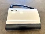 10-19 Lincoln Mkt Front Right Passenger Side Door Shell White, Oem LOT3550. Fixed Price $500.00.