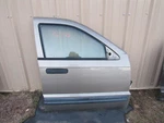 05 Jeep Grand Cherokee Right Front Passenger Door Assembly Laminated Glass. Fixed Price $443.21.